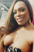 Napoli Trans Naomi Xl 329 01 67 932 foto selfie 5